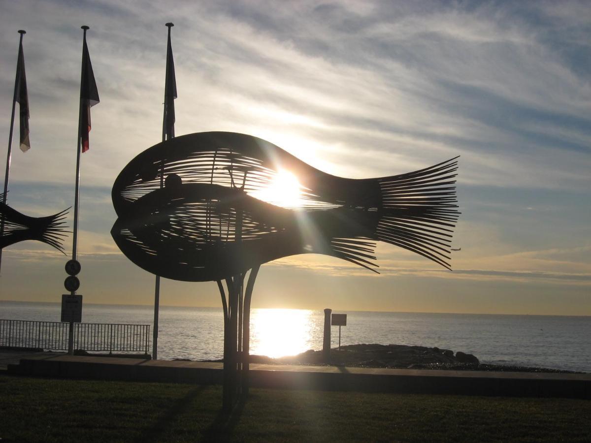 Plage Et Hippodrome Cagnes-sur-Mer Kültér fotó